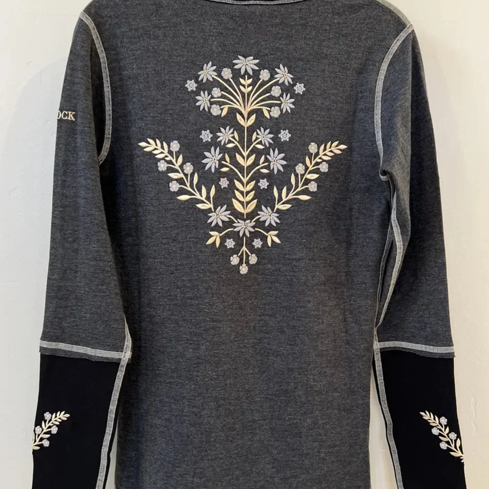 Alp N Rock Mountain Flower Henley. New with tags. - Picture 1 of 4